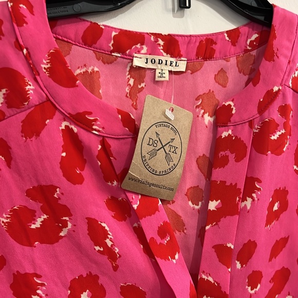 Pink and Red Cheetah Top Size Small - Picture 4 of 5